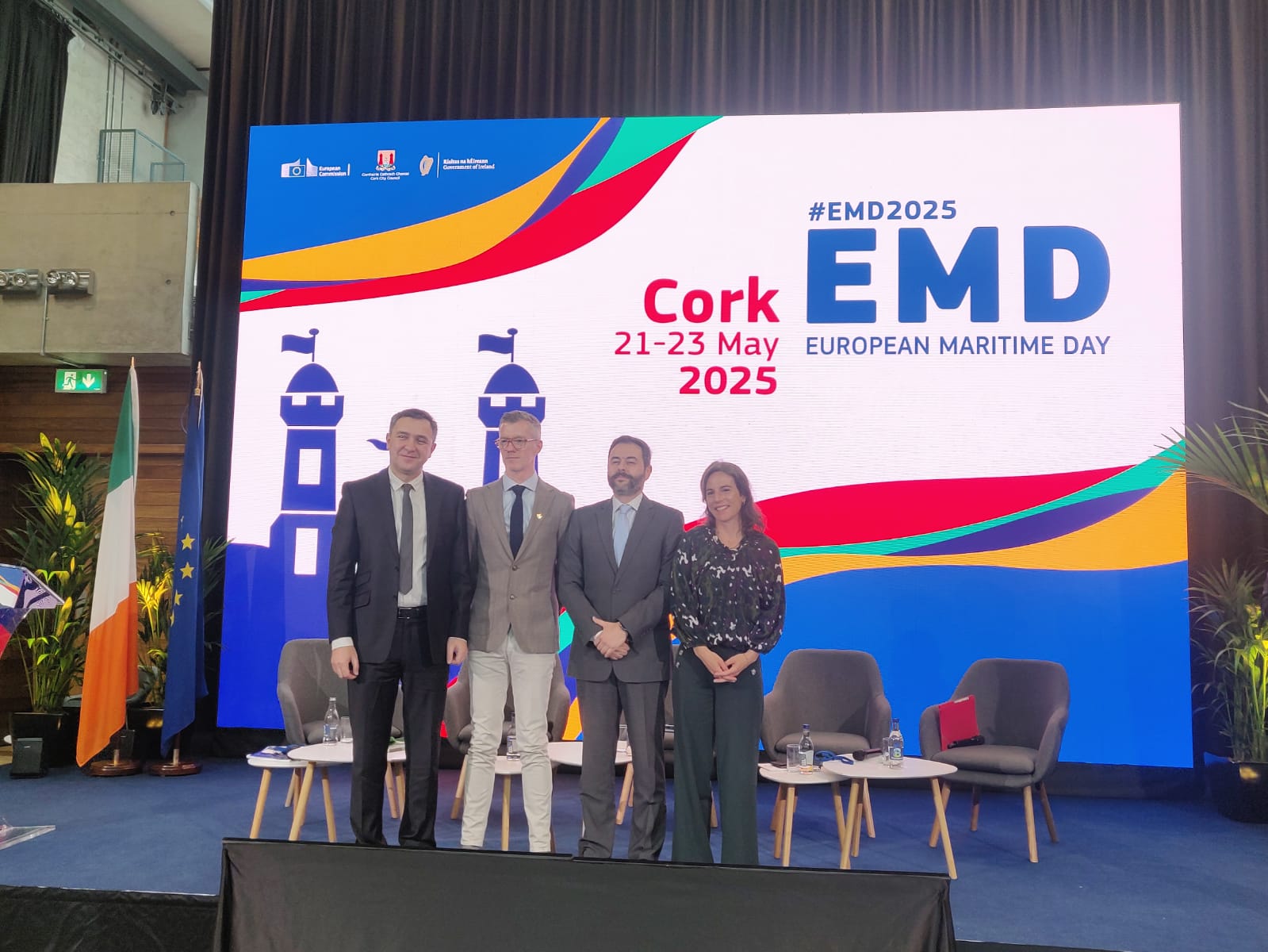 EMD high level panel